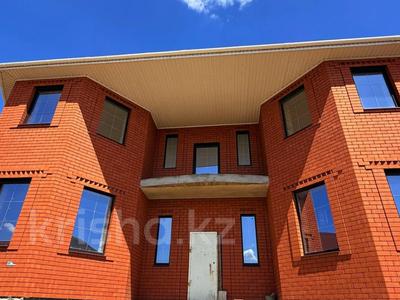 Отдельный дом · 7 комнат · 630 м² · 10 сот., Кирпичный 69 — Дина, Той думан за 61 млн 〒 в Актобе