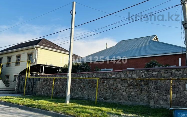 Отдельный дом · 5 комнат · 158 м² · 8 сот., мкр Самал-1, Самал-1 ш/а Сарсенбаева көшесі 111 — Рыскулова мен Өтегенова қиылысы за 65 млн ₸ в Шымкенте, Абайский р-н — фото 2