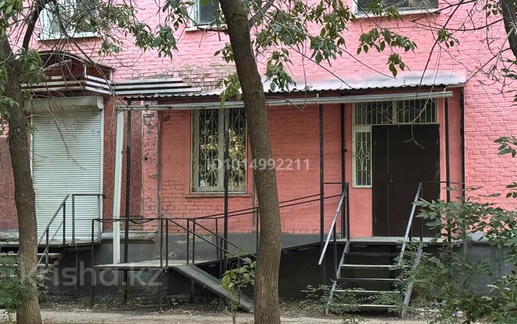 Еркін, кеңселер, дүкендер мен бутиктер, қоймалар, фитнес және спорт, медорталықтар мен дәріханалар, білім орталықтары, ойын-сауық, кабинеттер және жұмыс орындары, студиялар · 45 м², бағасы: 225 000 ₸ в Усть-Каменогорске, Ульбинский — фото 17