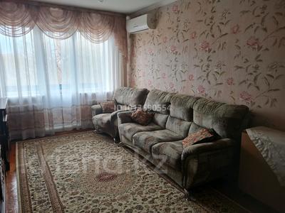 3-бөлмелі пәтер · 63 м² · 4/4 қабат, мкр №3 17/18 — Абая-Саина, бағасы: 300 000 ₸ в Алматы, Ауэзовский р-н