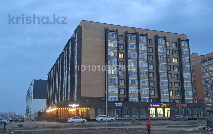 2-бөлмелі пәтер · 85.7 м² · 6/9 қабат, Самал 70/3, бағасы: 30 млн ₸ в Уральске — фото 14