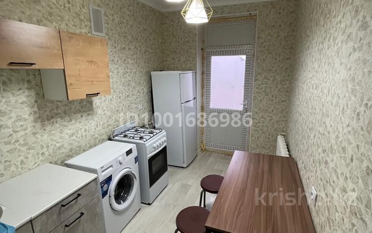 1-бөлмелі пәтер · 16 м² · 4/4 қабат, 4 мкр 49, бағасы: 100 000 ₸ в Жанаозен — фото 2
