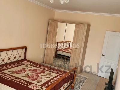 1-комнатная квартира · 60 м² · 1/9 этаж, мкр. Алмагуль 16 за 9 000 ₸ в Атырау