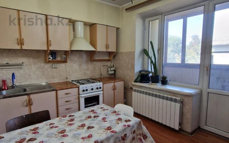2-бөлмелі пәтер · 55 м² · 3/3 қабат, Закарпатская, бағасы: 27 млн ₸ в Алматы — фото 2