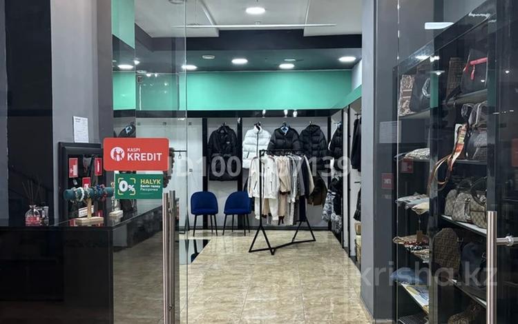 Офисы, магазины и бутики, салоны красоты, студии · 38 м² за 266 000 〒 в Усть-Каменогорске — фото 2
