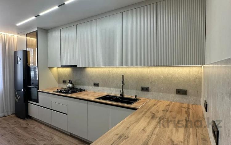 3-бөлмелі пәтер · 90 м² · 7/9 қабат, Шакшак Жанибек батыра 45Д, бағасы: ~ 50 млн ₸ в Костанае — фото 2