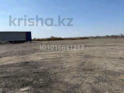 Паркинг · 10000 м² · Макатаева 42 — 400м от Кульджинки за 1 млн ₸ в 