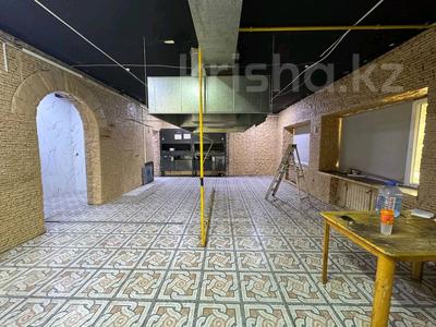 Свободное назначение, офисы, магазины и бутики, склады, азс, автосервисы и автомойки, общепит, салоны красоты, сельское хозяйство, бани, гостиницы и зоны отдыха, фитнес и спорт, медцентры и аптеки, образование, развлечения, конференц-залы, кабинеты и рабочие места, студии · 660 м² за 2.8 млн ₸ в Астане, р-н Байконур