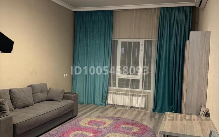 1-комнатная квартира · 30 м² · 1/10 этаж, мкр Аккент 65 за 200 000 〒 в Алматы, Алатауский р-н — фото 2