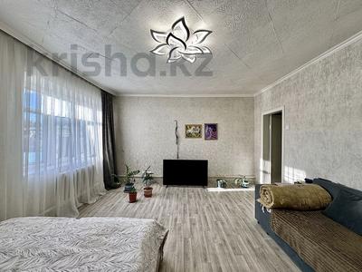Часть дома · 3 комнаты · 65 м² · 3 сот., мкр Пригородный, Беласар 20 за 15 млн ₸ в Астане, Есильский р-н
