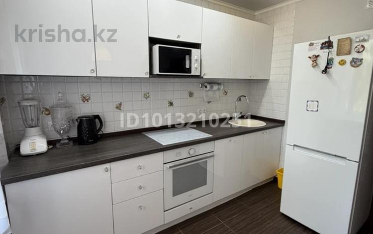 3-комнатная квартира · 68 м² · 2/10 этаж, 8 микрорайон 115 за 23.5 млн ₸ в Темиртау — фото 2