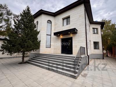 Отдельный дом · 5 комнат · 380 м², мкр Комсомольский за 3.8 млн 〒 в Астане, Есильский р-н