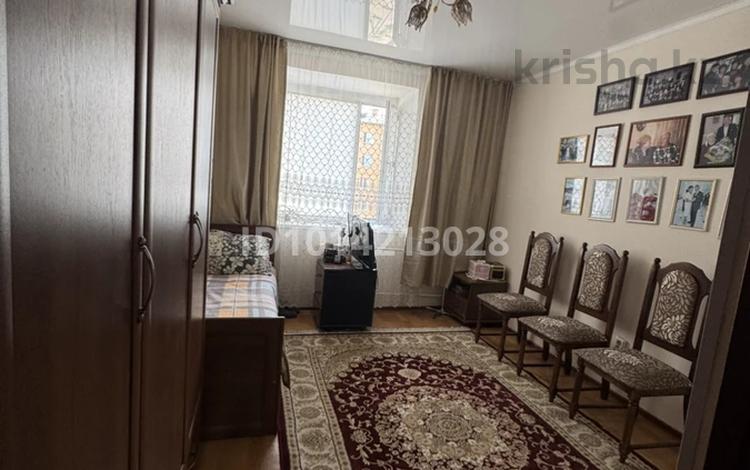 3-бөлмелі пәтер · 81.9 м² · 3/5 қабат, мкр Юность 1, бағасы: 33 млн ₸ в Семее — фото 2