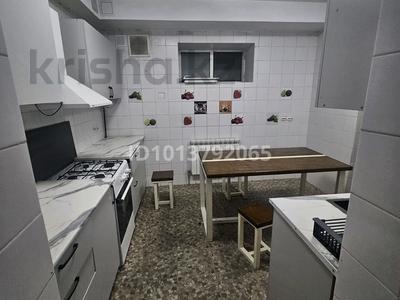 2-бөлмелі пәтер · 70 м², мкр Калкаман-3 55 — 176 гимназия задний улица Кыдырова 55, бағасы: 200 000 ₸ в Алматы, Наурызбайский р-н