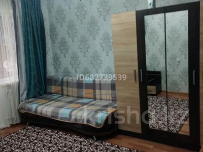 1-комнатная квартира · 31 м² · 5/5 этаж, Майкудук, 12й микрорайон за 8 000 ₸ в Караганде, Алихана Бокейханова р-н