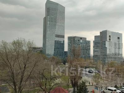 3-комнатная квартира · 91 м² · 4/5 этаж, Шашкина — Аль-Фараби за 79.9 млн ₸ в Алматы, Бостандыкский р-н