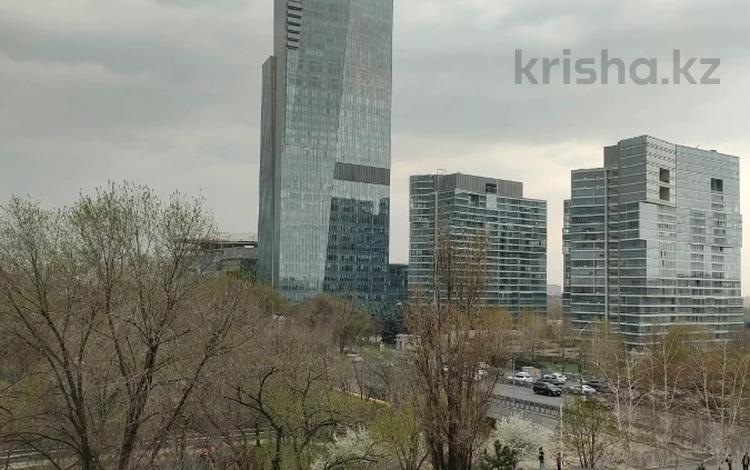 3-комнатная квартира · 91 м² · 4/5 этаж, Шашкина — Аль-Фараби за 79.9 млн ₸ в Алматы, Бостандыкский р-н — фото 4