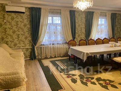 Жеке үй · 4 бөлме · 221 м² · 10 жүзд., Бірлік 3 — 27 мектеп жанында, бағасы: 25 млн ₸ в Туркестане