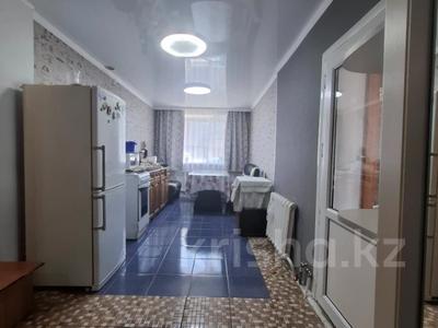 Отдельный дом · 4 комнаты · 90 м² · 10 сот., Богенбай батыра 105/2 за 13.9 млн ₸ в Акколе