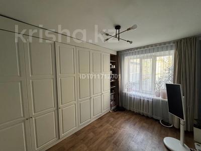 3-комнатная квартира · 75 м² · 2/3 этаж, Желтоксан 162 за 85 млн 〒 в Алматы, Алмалинский р-н