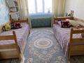 3-комнатная квартира · 63 м² · 5/5 этаж, абая 86 за 19 млн ₸ в Уральске, мкр Школьник — фото 10