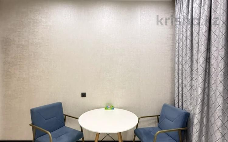 1-комнатная квартира · 50 м² · 9/12 этаж, Розыбакиева 181а за 300 000 〒 в Алматы, Бостандыкский р-н — фото 7