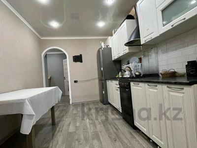 2-комнатная квартира · 55 м² · 1/10 этаж, гагарина за 20 млн 〒 в Уральске