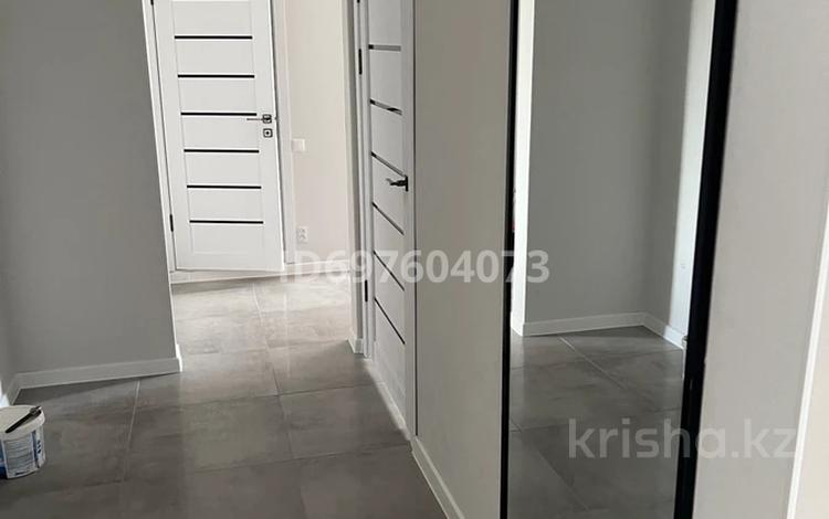 2-комнатная квартира · 57.5 м² · 3/5 этаж, 4 микрорайон 5 дом за 230 000 ₸ в Аксае — фото 76
