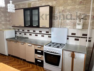 2-бөлмелі пәтер · 80 м² · 3/9 қабат, Қонаев ш/а. 60, бағасы: 150 000 ₸ в Уральске, мкр Кунаева