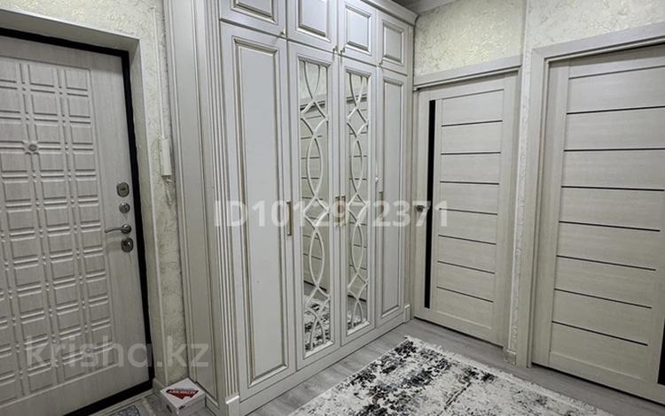 3-комнатная квартира · 75 м² · 4/5 этаж, мкр Улы Дала 4 — Напротив магазин КОРЗИНКА, ФИРКАН за 26 млн ₸ в Таразе — фото 2