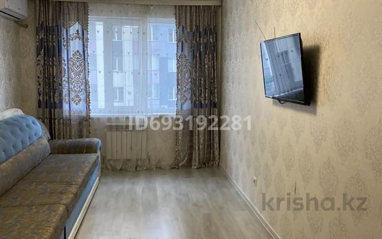 2-комнатная квартира, 59 м², 3/12 этаж помесячно, Дарабоз за 230 000 〒 в Алматы, Алатауский р-н — фото 2