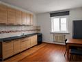 Отдельный дом · 5 комнат · 200 м² · 9.8 сот., мкр Центральный, Мәтеш Дүйсенғалиев 1А за 700 000 ₸ в Атырау — фото 2
