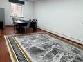 Отдельный дом · 5 комнат · 200 м² · 9.8 сот., мкр Центральный, Мәтеш Дүйсенғалиев 1А за 700 000 ₸ в Атырау — фото 6