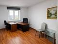 Отдельный дом · 5 комнат · 200 м² · 9.8 сот., мкр Центральный, Мәтеш Дүйсенғалиев 1А за 700 000 ₸ в Атырау — фото 9