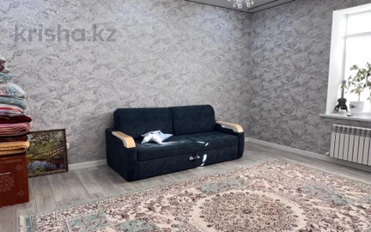 3-бөлмелі пәтер · 90.8 м² · 4/7 қабат, Алтын орда ш/а., бағасы: 47 млн ₸ в Актобе, мкр. Алтын орда — фото 2