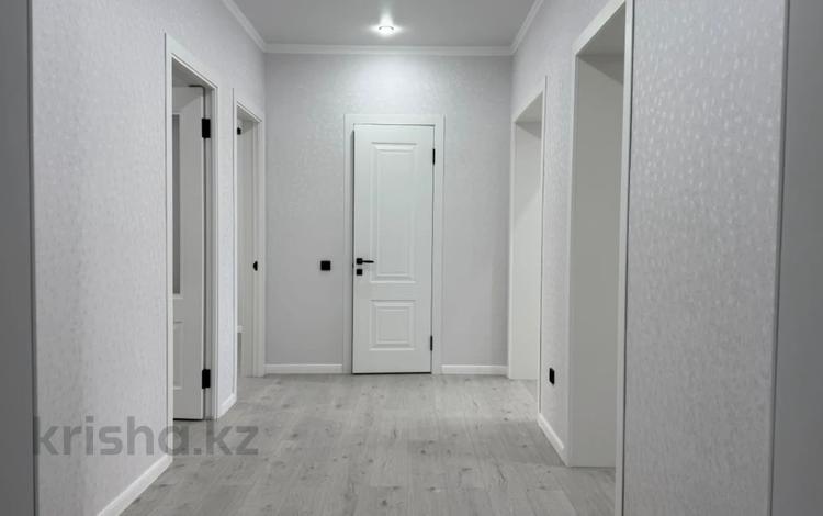 3-комнатная квартира · 99 м² · 2/9 этаж, мкр. Алтын орда за 49.5 млн ₸ в Актобе — фото 2