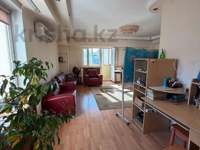 3-комнатная квартира · 105 м² · 5/9 этаж, мкр Самал-1 за 93 млн ₸ в Алматы, Медеуский р-н