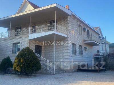 Отдельный дом · 9 комнат · 240 м², 29-й мкр — Мкр Толкын-1 за 1.5 млн 〒 в Актау