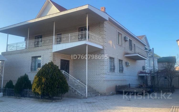 Отдельный дом · 9 комнат · 240 м², 29-й мкр — Мкр Толкын-1 за 1.5 млн 〒 в Актау — фото 2