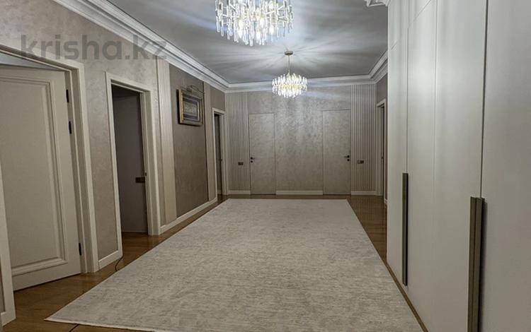 4-комнатная квартира · 162 м² · 7/12 этаж, 17-й мкр 55 за 83 млн ₸ в Актау — фото 18