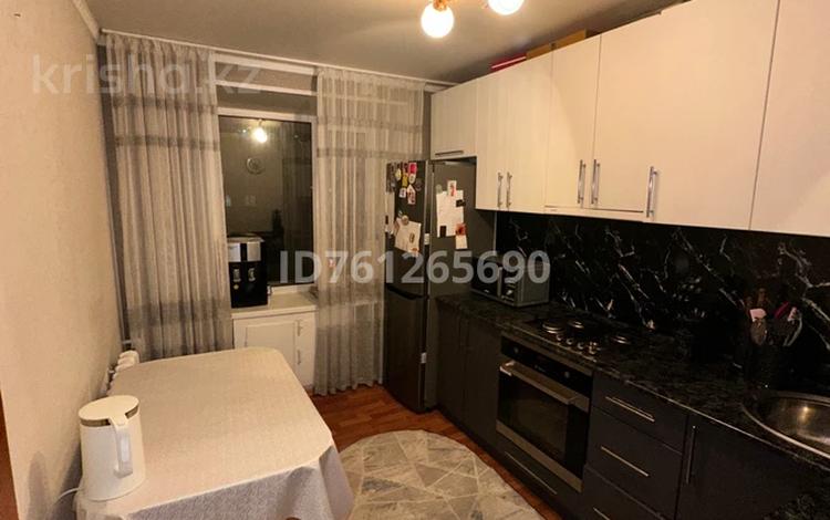 3-комнатная квартира · 58 м² · 5/5 этаж, Абая — Рядом трест , сокол , гор отдел , скгу за 250 000 ₸ в Петропавловске — фото 2