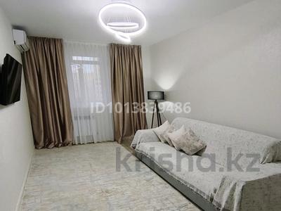 2-бөлмелі пәтер · 60 м² · 6/11 қабат, 16-ш/а. 44 — Сзади ТРК Актау, напротив школы номер 35, бағасы: ~ 25 млн ₸ в 16-й мкр 