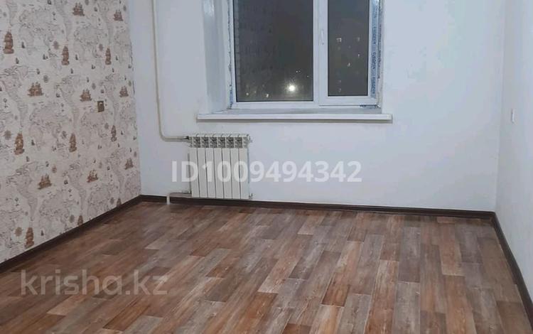 1-бөлмелі пәтер · 22 м² · 6/9 қабат, абая — сити центр, бағасы: 6 млн ₸ в Уральске — фото 2