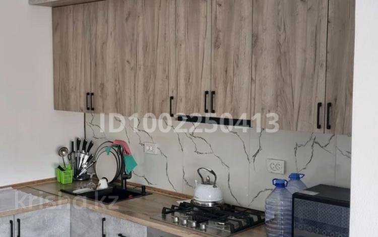 4-комнатная квартира · 112 м² · 8/8 этаж, 19-й мкр 45/3 за 250 000 〒 в Актау — фото 2