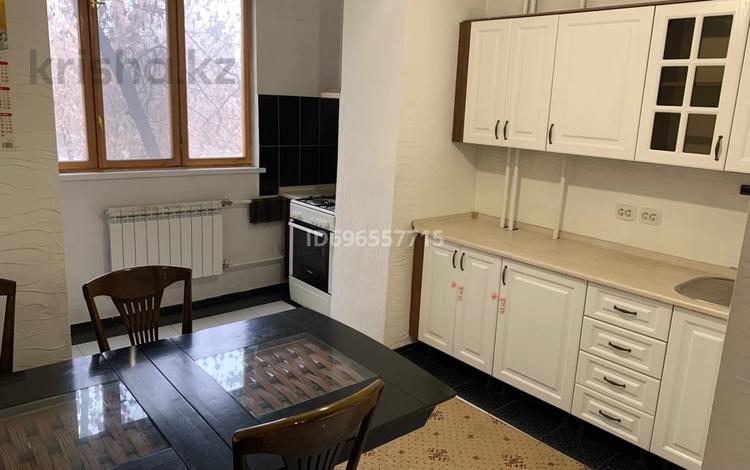 3-комнатная квартира, 80 м², 3/5 этаж помесячно, мкр Кулагер 23