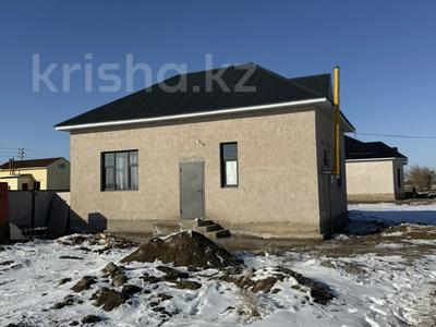 Отдельный дом · 2 комнаты · 45 м² · 8 сот., Село Махамбетова ул.8в 2 — Киров за 10 млн ₸ в 