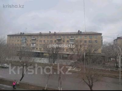 1-бөлмелі пәтер · 30 м² · 4/5 қабат, Абая 89 — Детский мир/арзан, бағасы: ~ 5 млн ₸ в Шахтинске