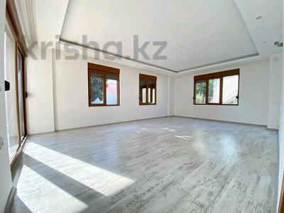 3-комнатная квартира, 160 м², 1 этаж, Бююхасбахе 37 за 120 млн 〒 в Аланье