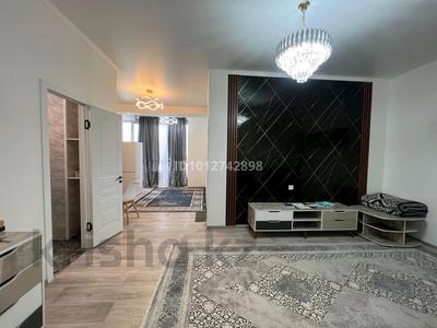 2-бөлмелі пәтер · 55 м² · 6/9 қабат, мкр Ожет, Шоссе Северное кольцо 92/10 — Кенжехан базара, бағасы: 250 000 ₸ в Алматы, Алатауский р-н