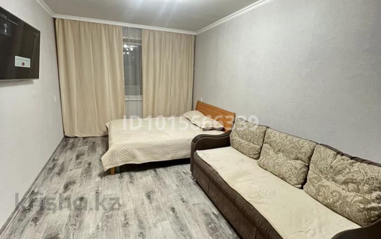 1-бөлмелі пәтер · 40 м² · 3/5 қабат, Восток-2 ш/а. 8, бағасы: 10 000 ₸ в Караганде, Алихана Бокейханова р-н — фото 2